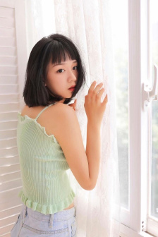 女士使用伸缩棒视频