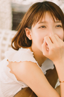 卿本佳人在线看